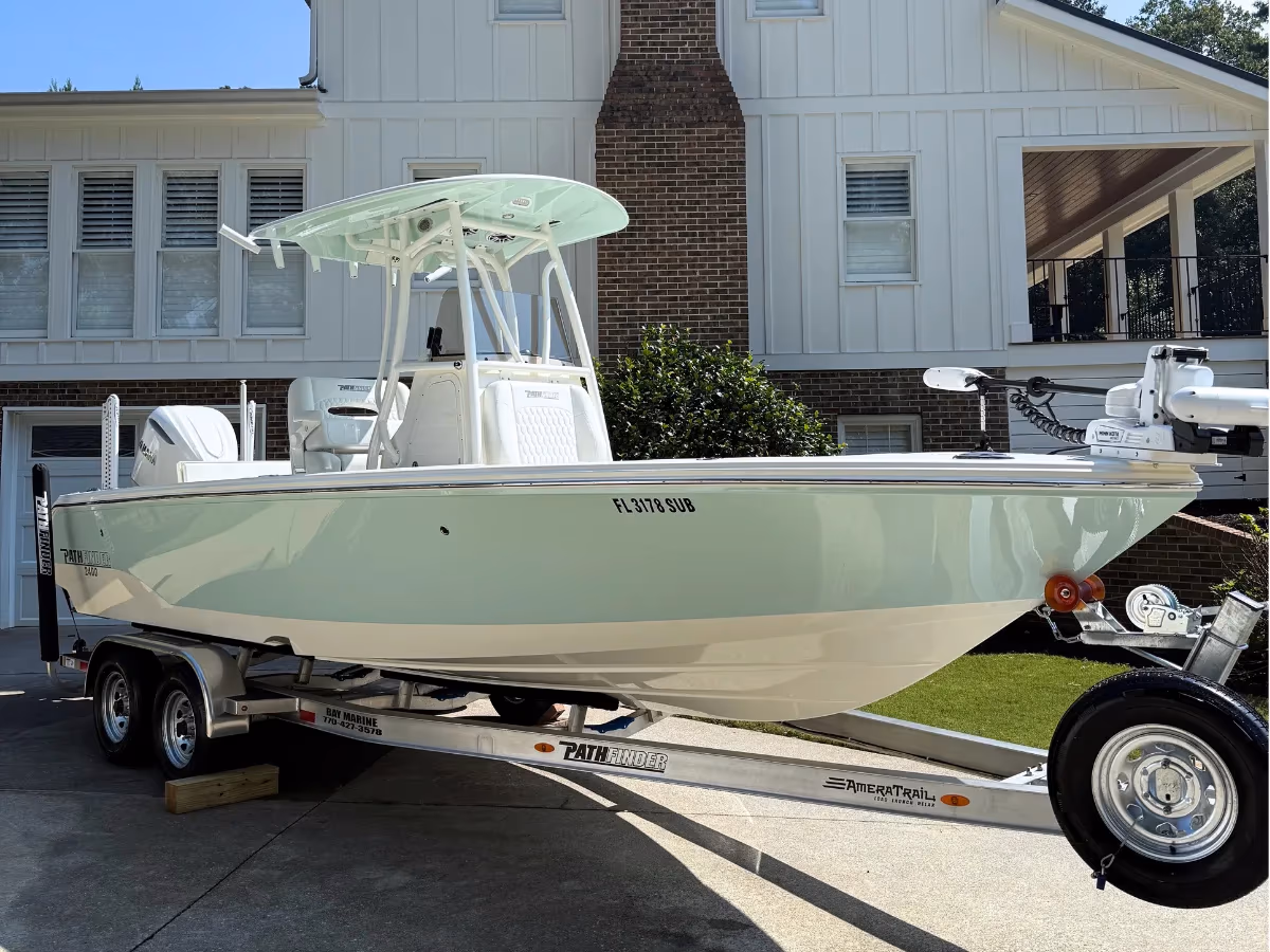 White boat exterior detailed to a clean shine
